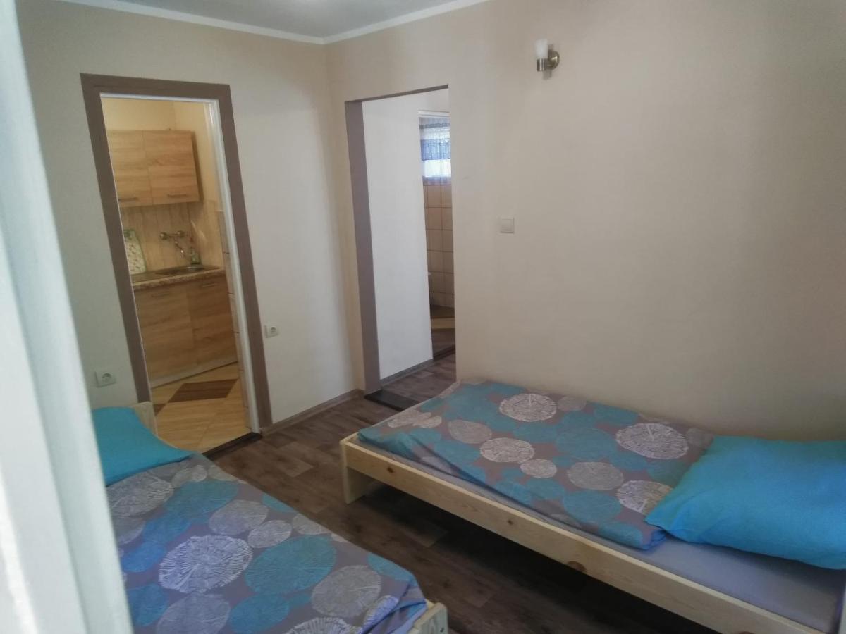 Pod Jablonia Villa Jezierzany Buitenkant foto